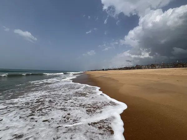 Cotonou, Fidjrossè beach