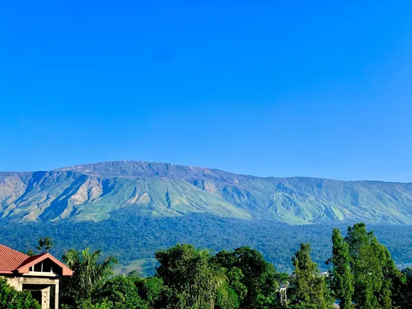 Mount Cameroon seen from Buea (South-West corridor to Douala)