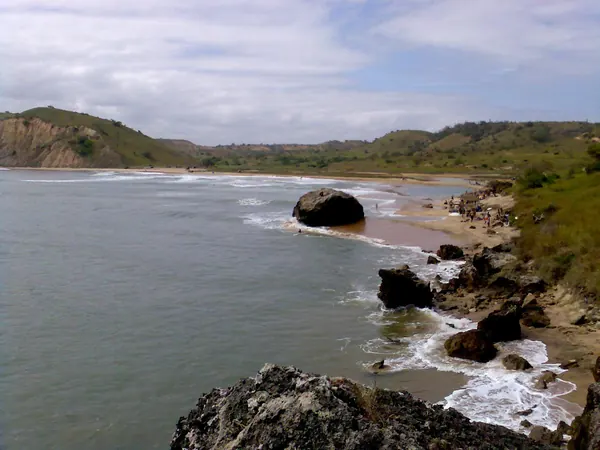 Cabo Ledo beach on the coastal road south