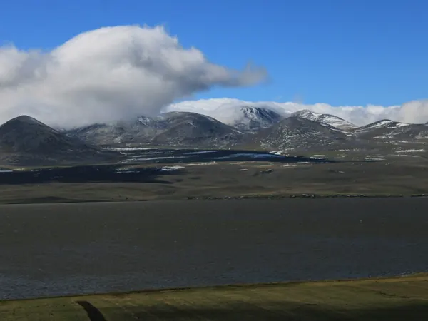 Paravani Lake and the Javakheti volcanic plateau