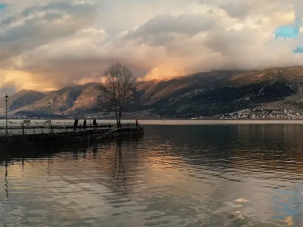 Lake Pamvotida, Ioannina lakeside