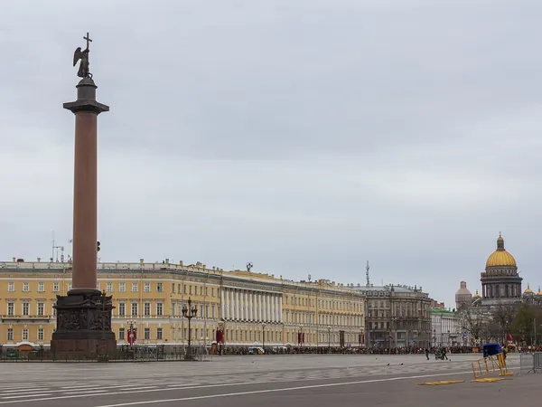 Saint Petersburg, Palace Square and Alexander Column