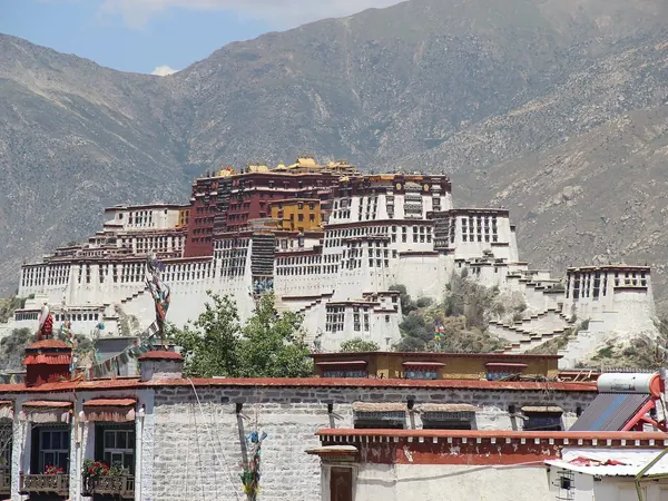 Lhasa, Potala Palace seen from the Jokhang