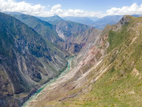 Apurรญmac valley at Curahuasi, on the road from Cusco to Abancay