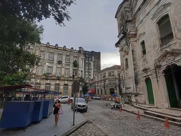 Belรฉm, colonial square in the old town (Cidade Velha)