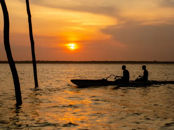 Sunset on the river near Belรฉm