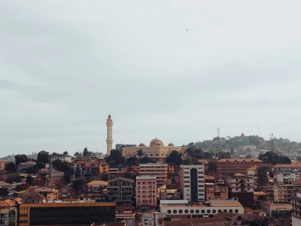 Kampala skyline with the Uganda National Mosque